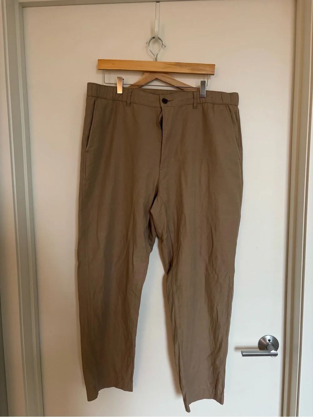 Men's Classic Straight linen Pants in Brown